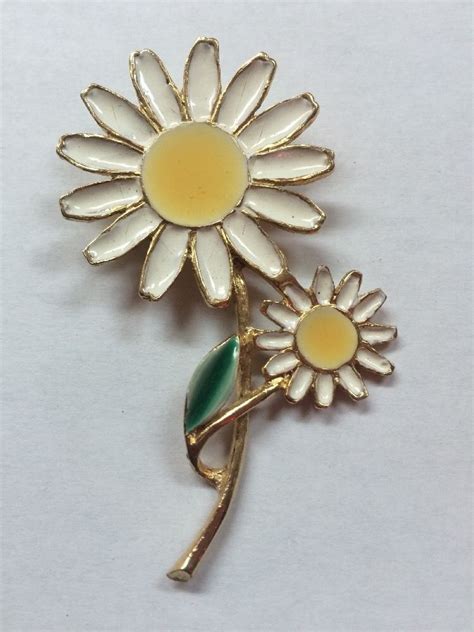 Vintage Weiss Enamel Daisy Flowers Brooch Weiss Flower Jewellery