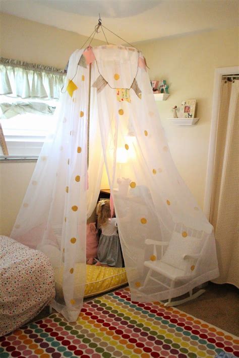 I did this myself without difficulty, but i would recommend having one other person for convenience! Mommy Vignettes: DIY No-Sew Tent Canopy Tutorial | Diy ...
