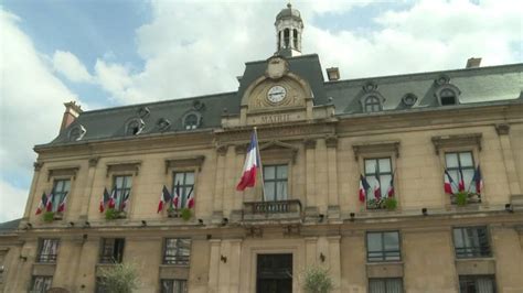 Seine Saint Denis La Ville De Saint Ouen Met En Place Le Cong