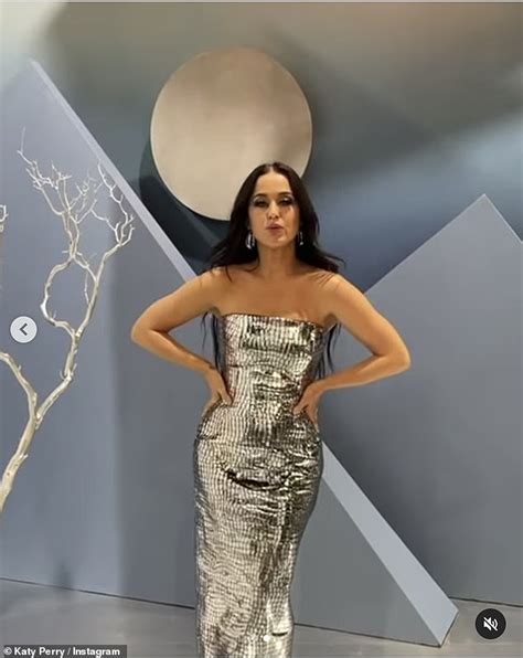 Katy Perry Commands Attention In A Silver Croc Pattern Metallic Dress