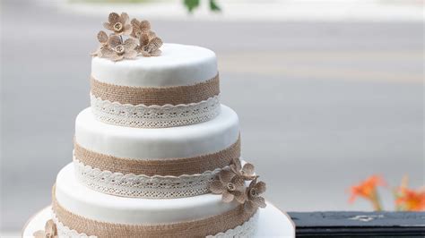 We would like to show you a description here but the site won't allow us. Cakes by Design, Barrie, ON, wedding cakes, birthday cakes, celebration cakes | Cake designs ...