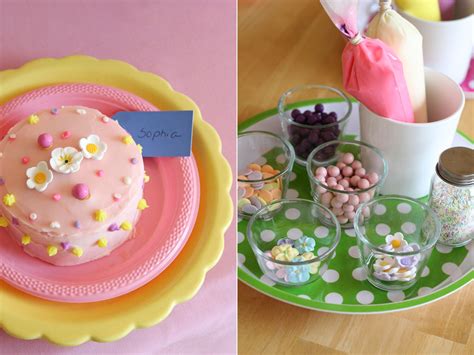 Shop by stands, toppers, boxes & much more! Grace's Cake Decorating Party - Glorious Treats