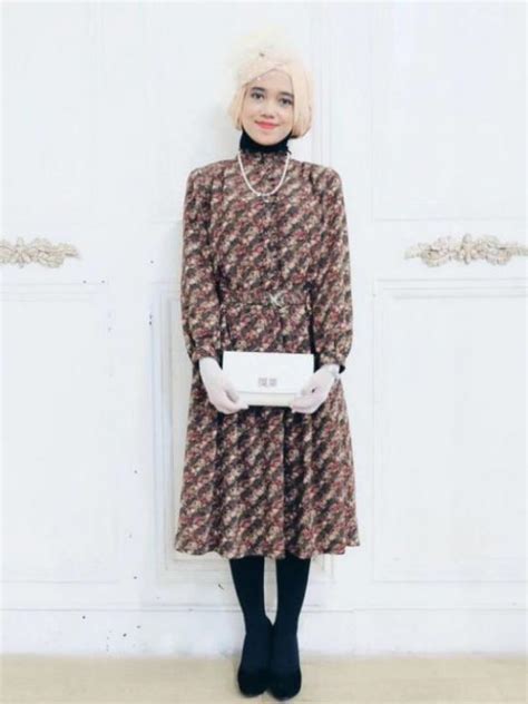 Maybe you would like to learn more about one of these? 34+ Tutorial Gaya Jadul 90An Wanita Hijab Terbaru - Mentahanku