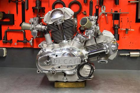 Racing Cafè Engines Ducati 750 Sport 1974