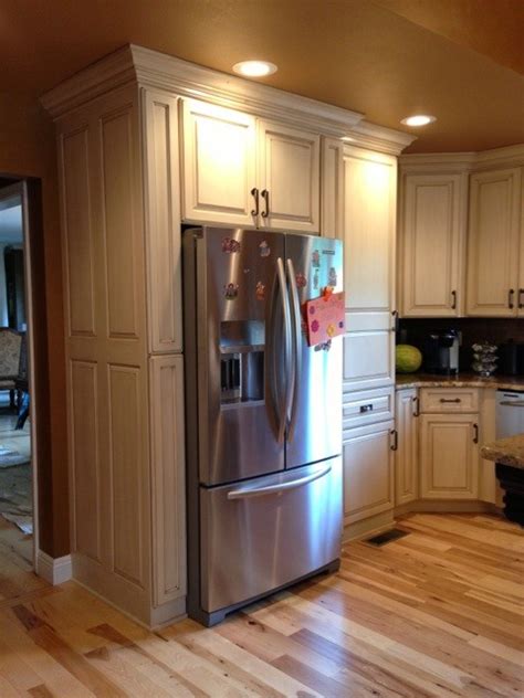 Want to turn your kitchen into an exquisite art, and make it a model of timeless luxury? Custom Kitchen Cabinets (Painted / Glazed w/ Distessed ...