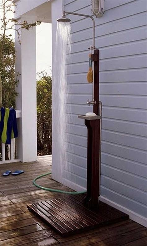 How to live summer to the fullest? 30 Cool Outdoor Showers to Spice Up Your Backyard ...