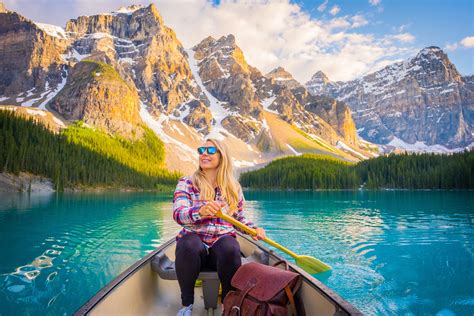 Moraine Lake Canoe Guide Tips And Rental Rates The Banff Blog