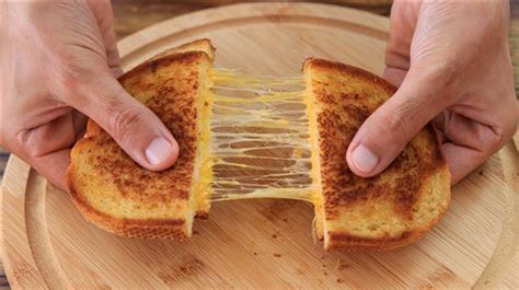 How To Make Grilled Cheese Sandwich The Cooking Foodie