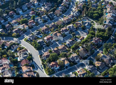 Aerial View Of Suburban Cul De Sac Homes In Thousand Oaks California