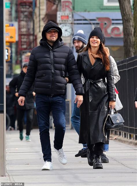 November 11, 1974 (age 46). Leonardo DiCaprio enjoys spending time with girlfriend ...