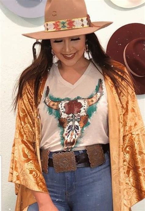 Sugar Skull Bullhead Tee S Western Outfits Women Cute