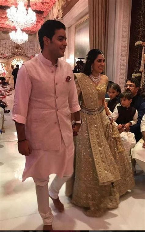 Anil Ambani Arrives With Wife Tina Ambani And Sons At Akash Ambani Shloka Mehta S Wedding