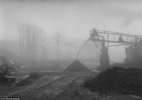 Photographer Ian Beesley Captures Coal Miners In Yorkshires Last