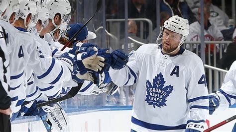 Maple Leafs Ride Early Momentum In Victory Over Islanders To Close 6