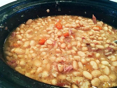 All you need is a crock pot. Savory Slow-cooked Northern Beans - 99easyrecipes