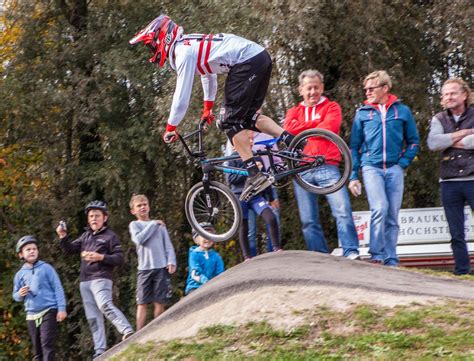 Officiall instagram page of pumptrack wals. Pumptrackeröffnung 2018 - rc-wals-siezenheim