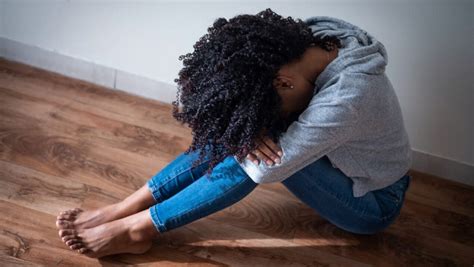 Black Therapists On How To Cope With Racial Trauma Amid Covid 19