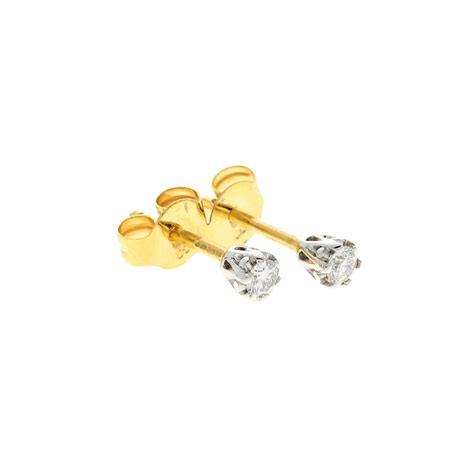 18ct Yellow Gold Diamond Stud Earrings 016ct