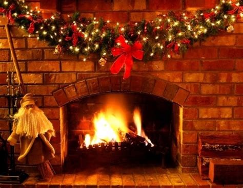 1,301 best fire free video clip downloads from the videezy community. Christmas Garland At The Fireplace Pictures, Photos, and ...