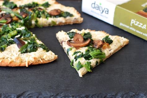 Daiya Dairy Free Frozen Pizzas Review Vegan And Gluten Free