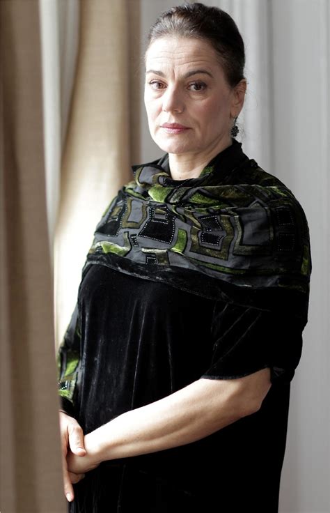 Zawodowo związana z narodowym teatrem żydowskim w bukareszcie. Poze Maia Morgenstern - Actor - Poza 5 din 31 - CineMagia.ro