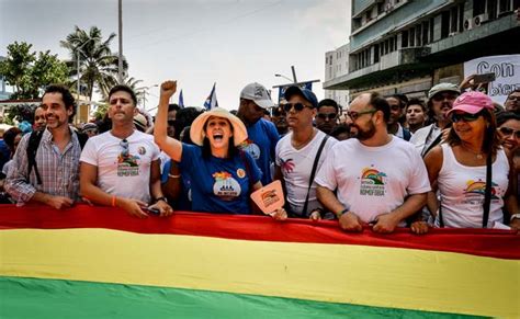 Thousands Join Gay Rights March Organised By Fidel Castros Niece In Cuba