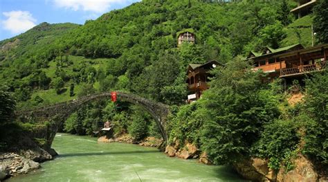 Karadeniz Yaylalar ve Batum Turu İstanbul Hareketli