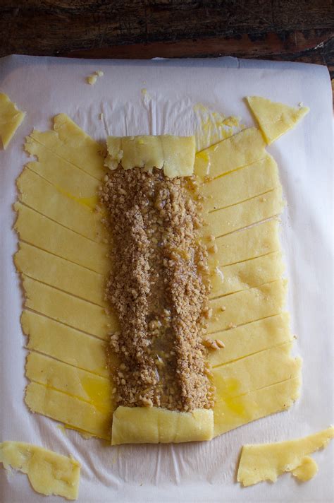Bake until golden brown, 45 minutes to 1 hour. Low Carb Fruit Desserts With Phyllo Dough / 10 Best Phyllo ...