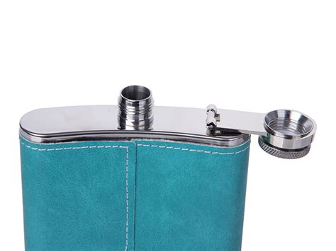 8oz/240ml Stainless Steel Flask with PU Cover (Green) - BestSub