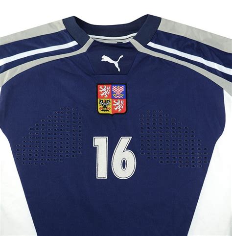 Grab your blue and yellow crayons and colour in ukraine's football kit for the euro 2016. Czech Republic 2000 GK Kit