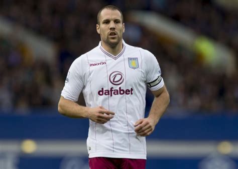 Arsenal Transfer News Arsenal And Manchester United To Be Beaten To Aston Villa S Ron Vlaar By