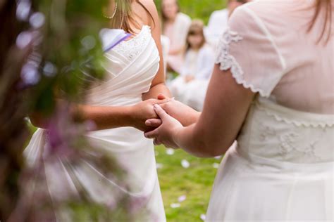 australia s first same sex wedding will happen this weekend kitschmix