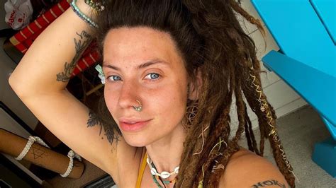 Hippy Model Using 1m From OnlyFans To Fulfil Off Grid Dream With Own