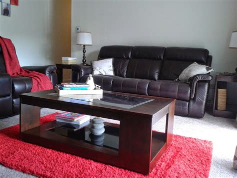 10 simple steps to picking your ideal coffee table. A little more..: Decor - Brown leather sofa Living
