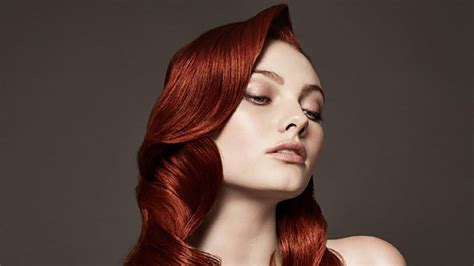 30 Sexy Dark Red Hair Ideas For 2022 The Trend Spotter