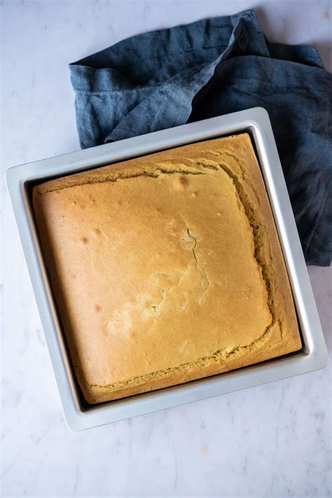 Just the best vegan cornbread, perfect for serving with chili. Easy Vegan Cornbread (With Gluten Free Option) - Domestic ...