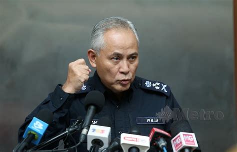 Datuk seri acryl sani abdullah sani dilantik sebagai timbalan ketua polis negara, berkuat kuasa hari ini. Acryl pangku jawatan Timbalan Ketua Polis Negara [METROTV ...