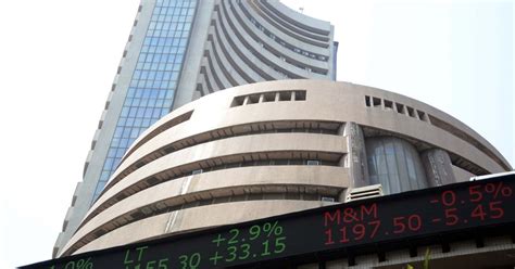 What is Stock Exchange : BSE vs NSE - Paper Tyari