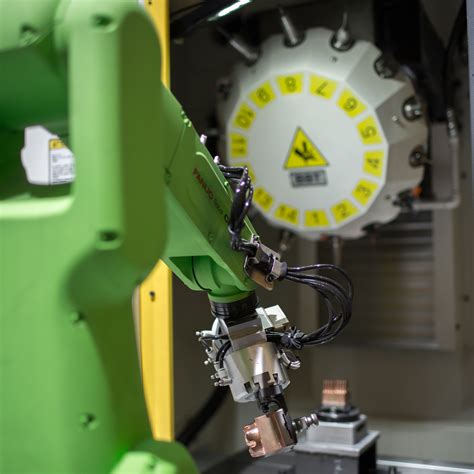 Robots Are Irreplaceable In Modern Production Fanuc Makes Automation