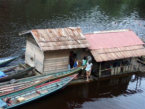 Arsitektur Rumah Lanting Rumah Terapung Suku Banjar Koran Sulindo