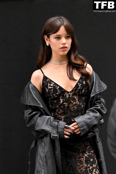 Jenna Ortega Sexy 76 Pics Everydaycum💦 And The Fappening ️