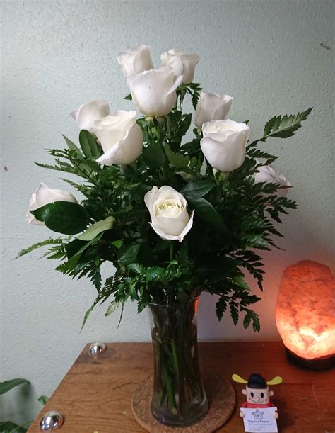 The White Rose Bouquet In Orlando Fl Edgewood Flowers