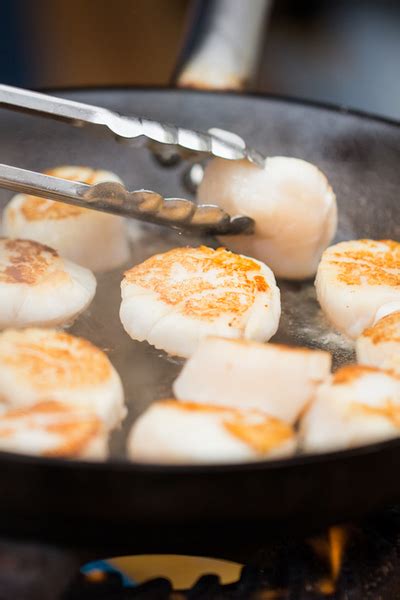 Pan Seared Sea Scallops Drizzled With Herb Butter Make Your Meals