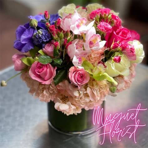 So Beautiful An Elegant Mix Bouquet 197 In Beverly Hills Ca Muguet