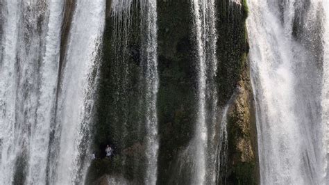 Huangguoshu China See Worlds Largest Waterfall Cluster Cnn