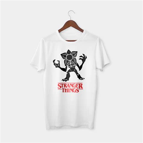 Camiseta Stranger Things No Elo7 Camisetas Store 1203a4c