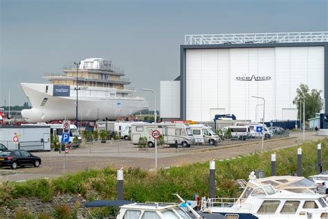 The 109m/357ft is oceanco's first new build to take advantage of the recently acquired construction & refit facilities where her first phase of construction was successfully executed on schedule under. Foto's bewoners Alblasserwerf en Peter Stam.