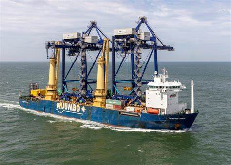 Jumbo Shows Intuitive Engineering Skills For Container Crane Transport