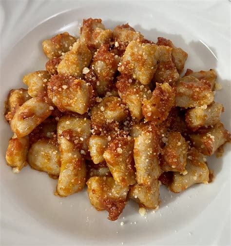 Gnocchi di patate viola conditi col soffritto ~ Paprika ...