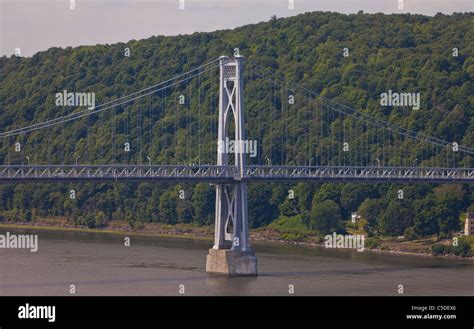 Poughkeepsie New York Usa Mid Hudson Bridge Over Hudson River Stock